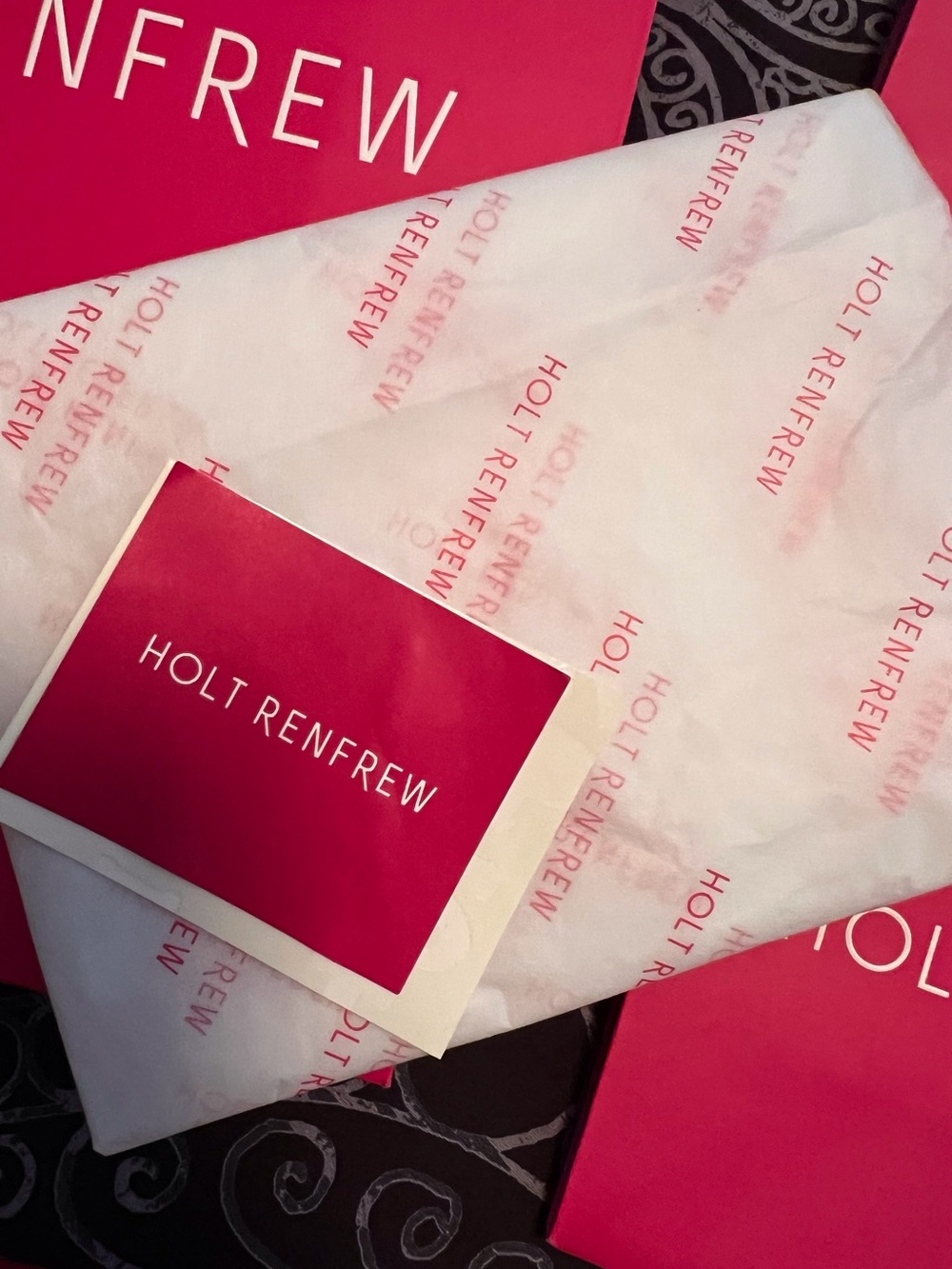 HOLT RENFREW packaging - Picture 2 of 4
